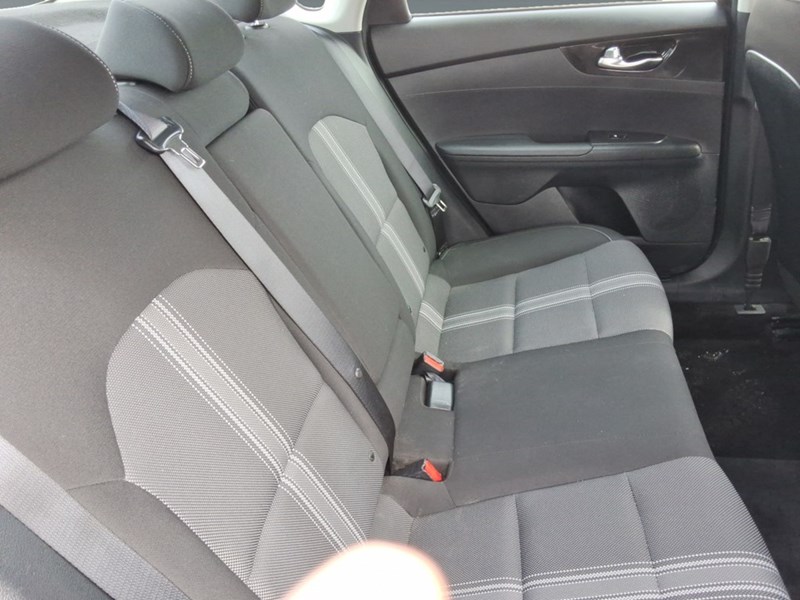 2024 Kia Forte EX IVT