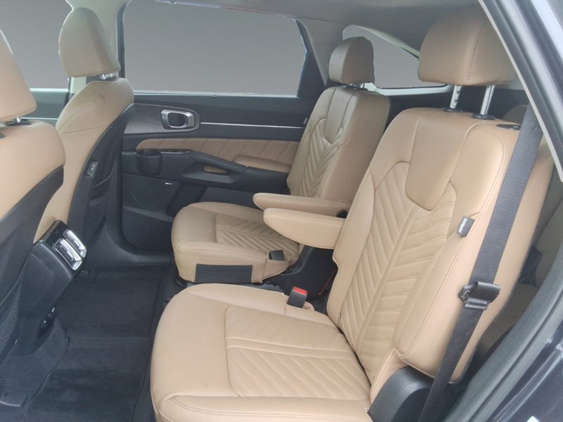 2025 Kia Sorento X-Line Limited AWD w/Black Interior