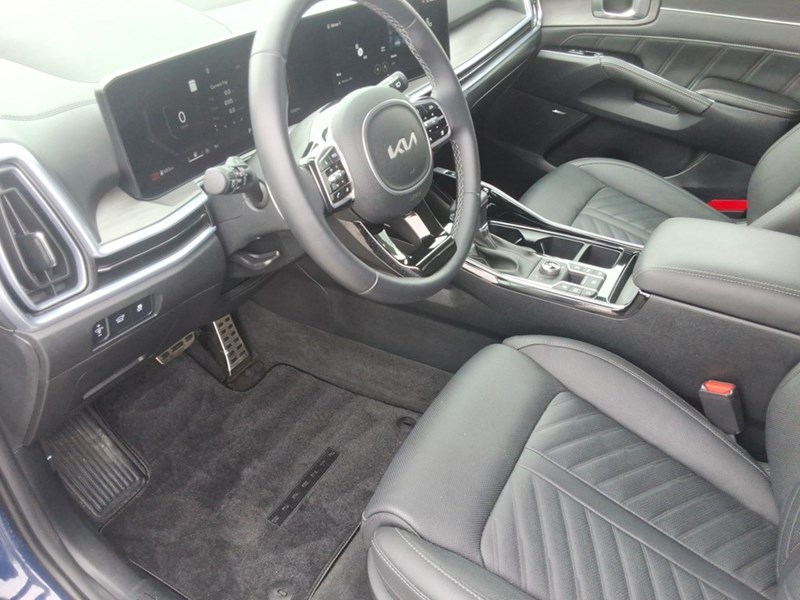2025 Kia Sorento X-Line Limited AWD w/Black Interior