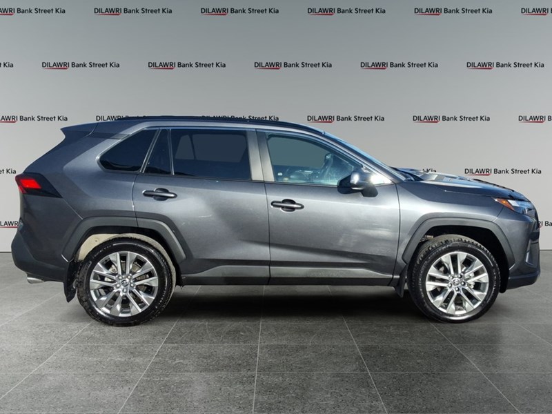 2025 Toyota RAV4 XLE AWD