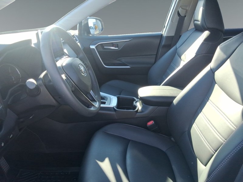 2025 Toyota RAV4 XLE AWD