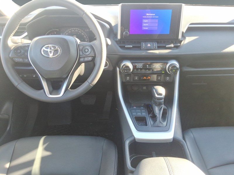 2025 Toyota RAV4 XLE AWD