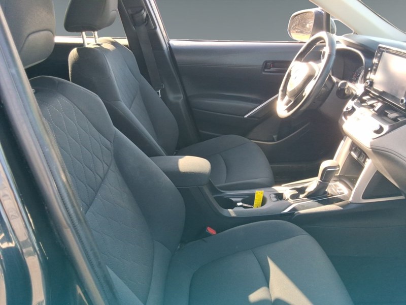 2022 Toyota Corolla Cross LE AWD