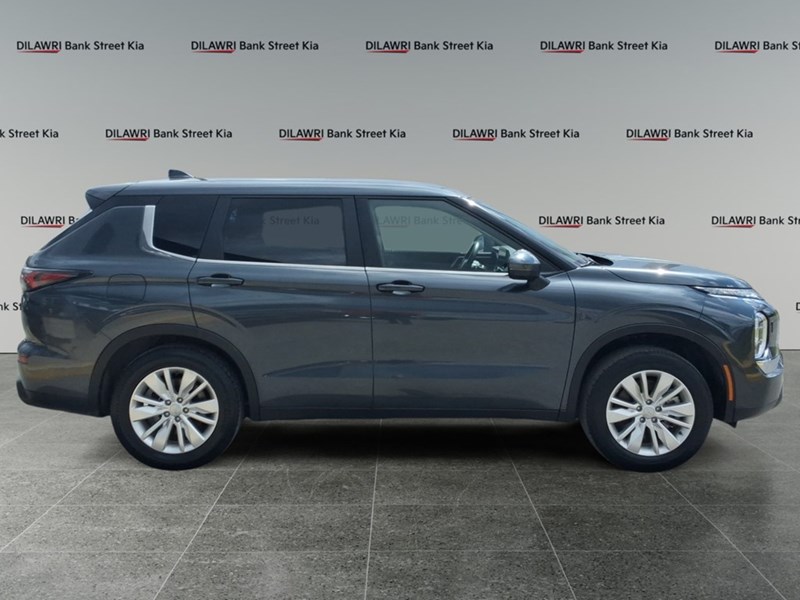 2025 Mitsubishi Outlander ES S-AWC