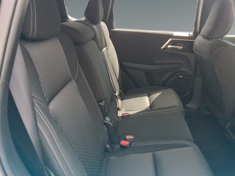 2025 Mitsubishi Outlander ES S-AWC