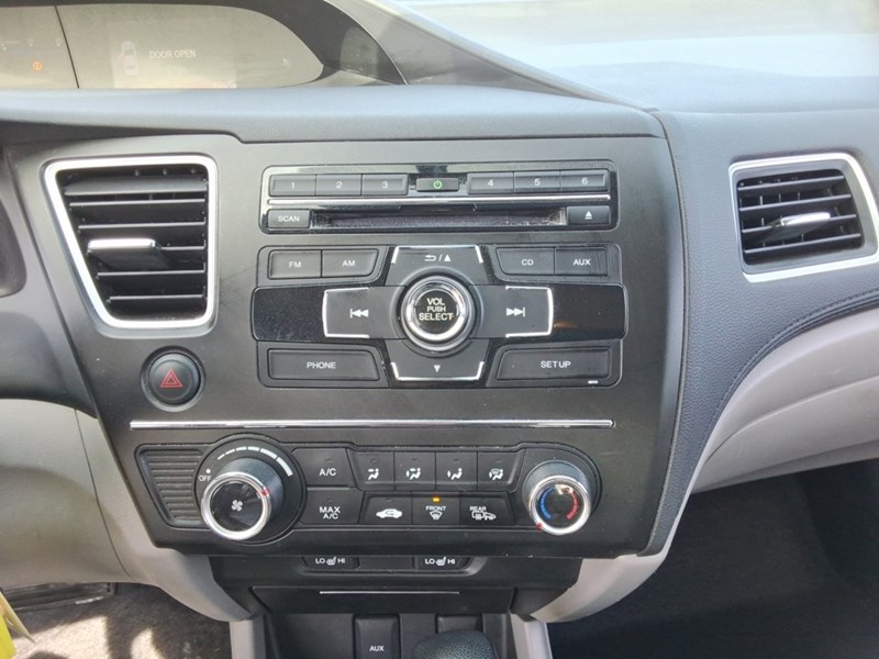 2015 Honda Civic 4dr Auto LX