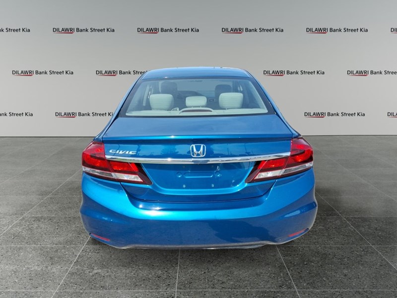 2015 Honda Civic 4dr Auto LX