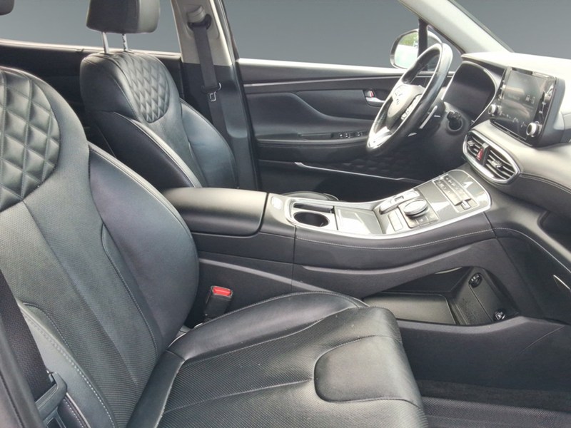 2022 Hyundai Santa Fe Plug-In Hybrid Luxury AWD
