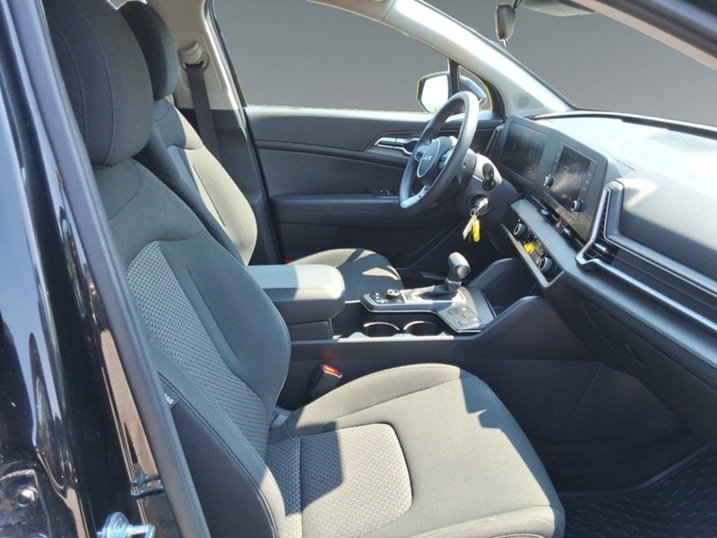 2025 Kia Sportage LX FWD