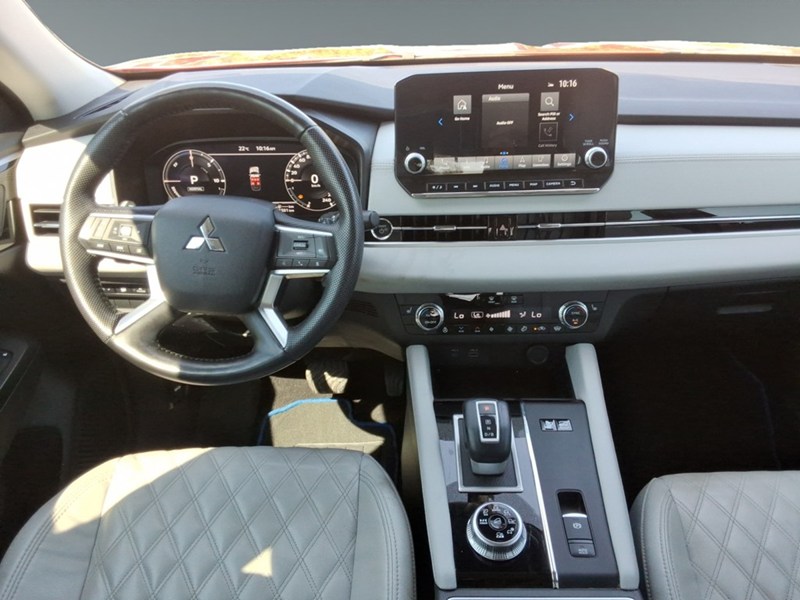 2023 Mitsubishi Outlander Plug-In Hybrid SEL S-AWC