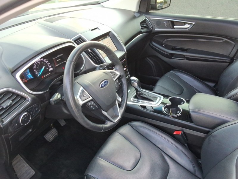 2017 Ford Edge 4dr Titanium AWD