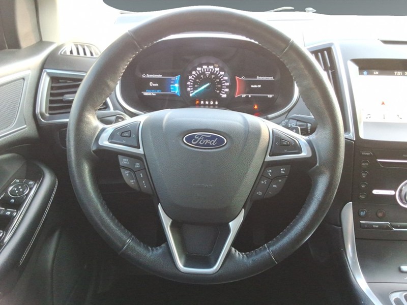 2017 Ford Edge 4dr Titanium AWD