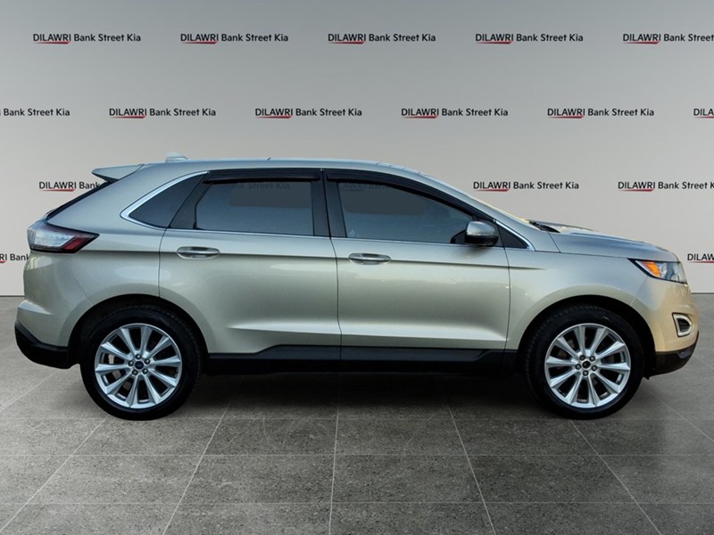 2017 Ford Edge 4dr Titanium AWD