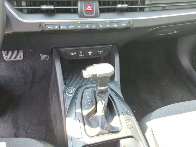 2025 Kia K4 LX