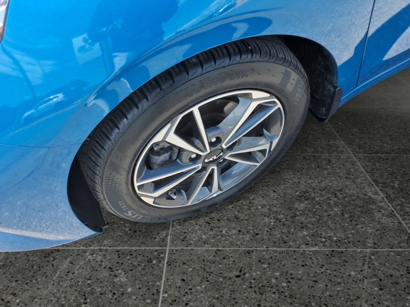 2023 Kia Forte EX