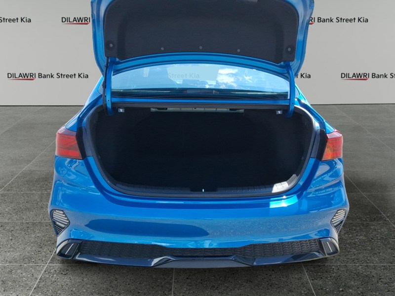 2023 Kia Forte EX