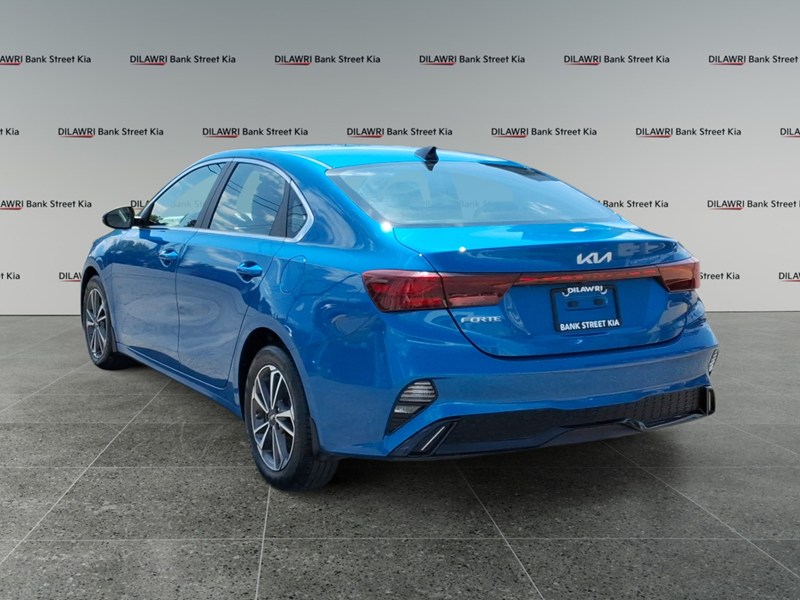 2023 Kia Forte EX