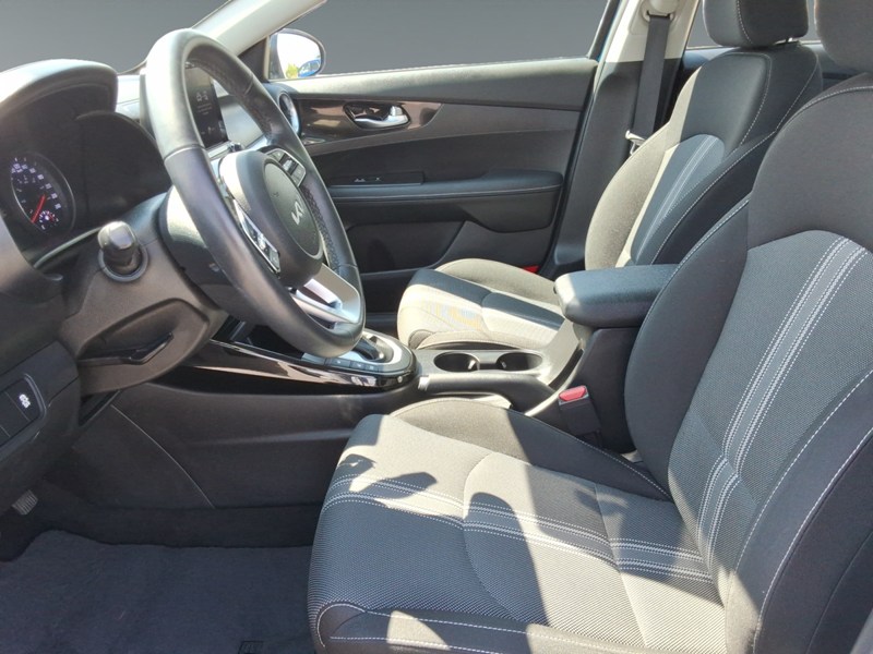 2023 Kia Forte EX
