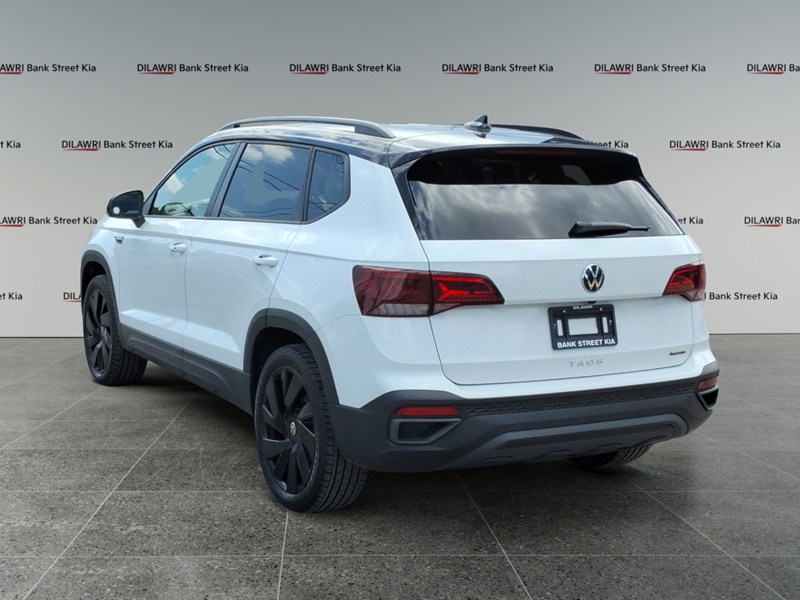 2024 Volkswagen Taos Comfortline Black Edition