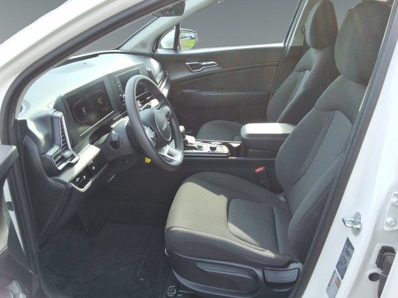 2024 Kia Sportage LX AWD