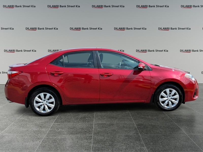2014 Toyota Corolla 4dr Sdn Man S