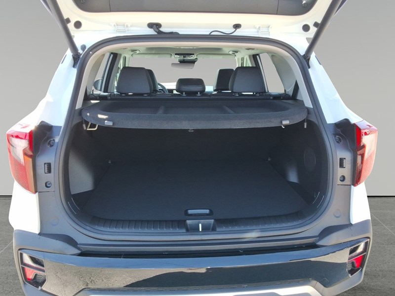 2026 Kia Seltos SX AWD w/Brown Interior