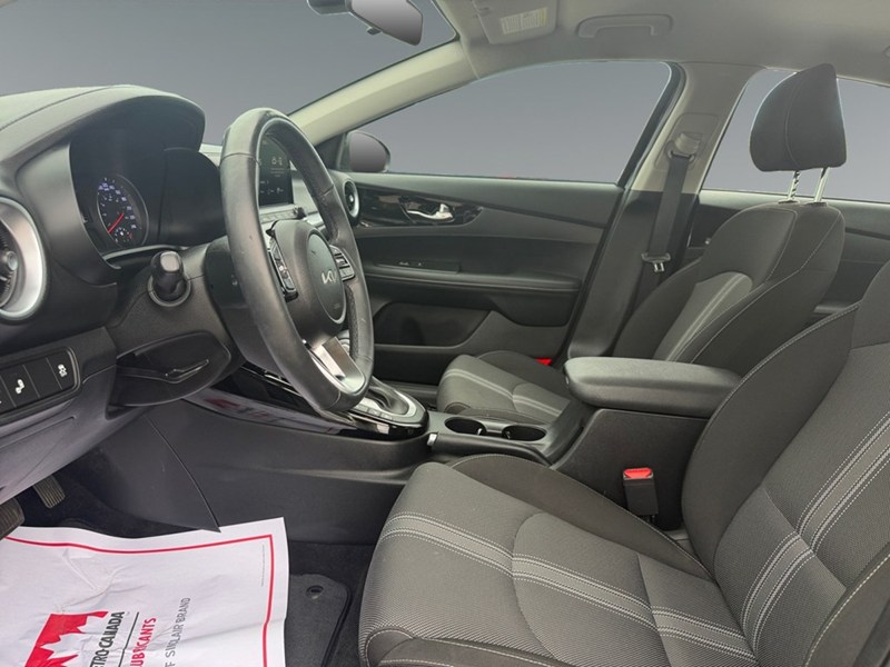 2024 Kia Forte EX IVT
