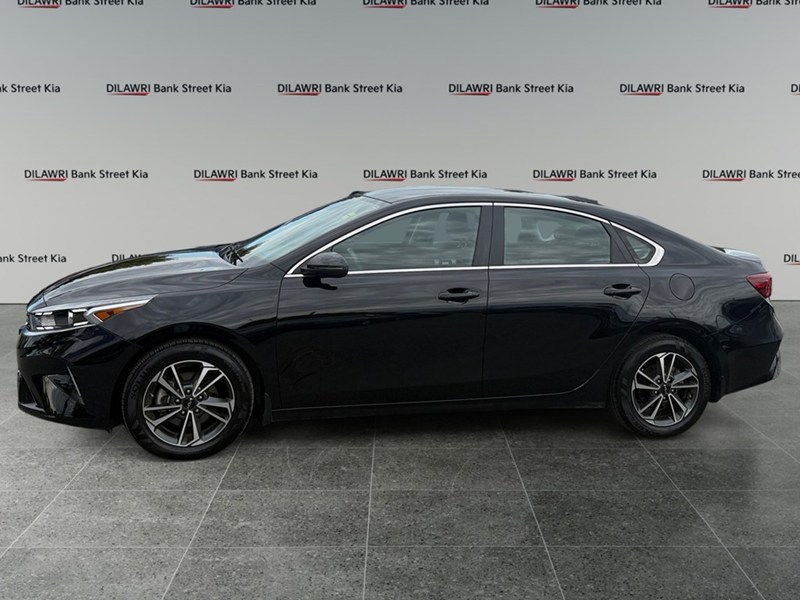 2024 Kia Forte EX IVT
