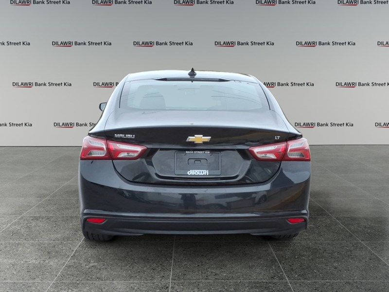 2021 Chevrolet Malibu 4dr Sdn LT
