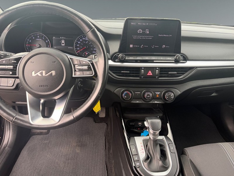 2024 Kia Forte EX Premium IVT