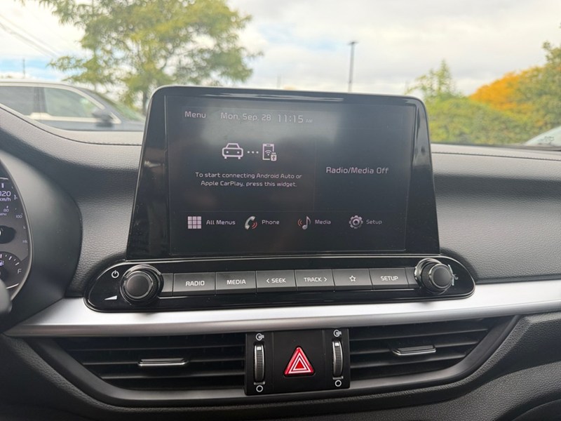 2024 Kia Forte EX Premium IVT