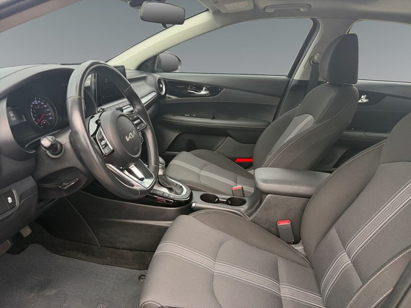 2024 Kia Forte EX Premium IVT