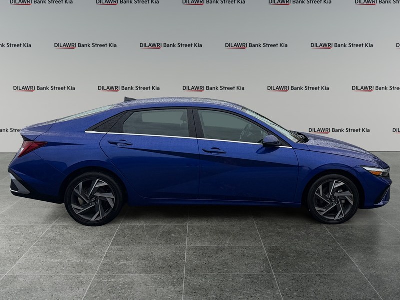 2024 Hyundai Elantra HEV Luxury DCT