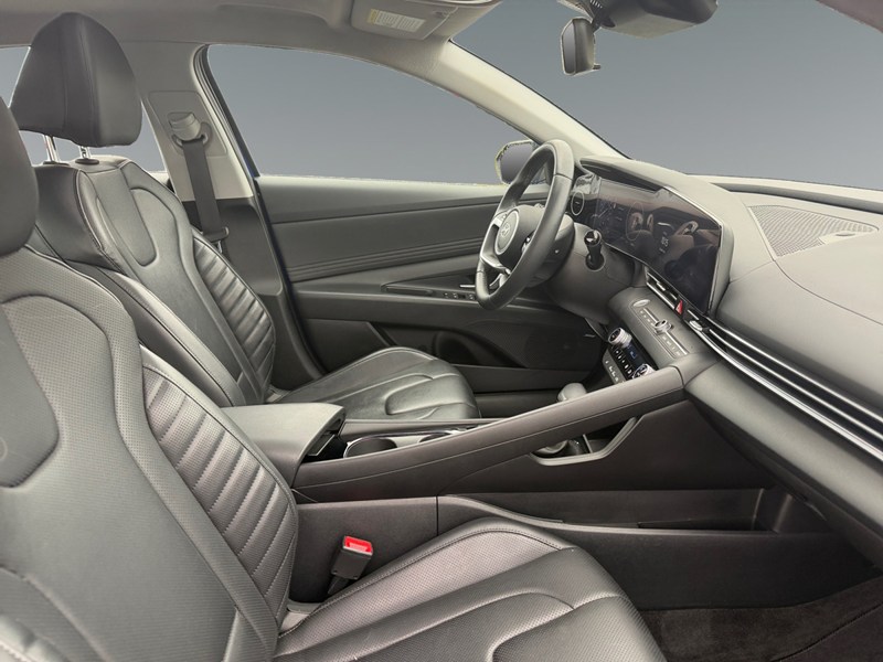 2024 Hyundai Elantra HEV Luxury DCT