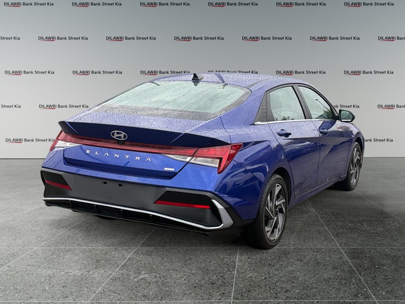 2024 Hyundai Elantra HEV Luxury DCT
