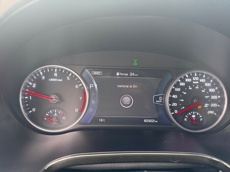 2022 Kia Seltos SX Turbo AWD w/Black Interior