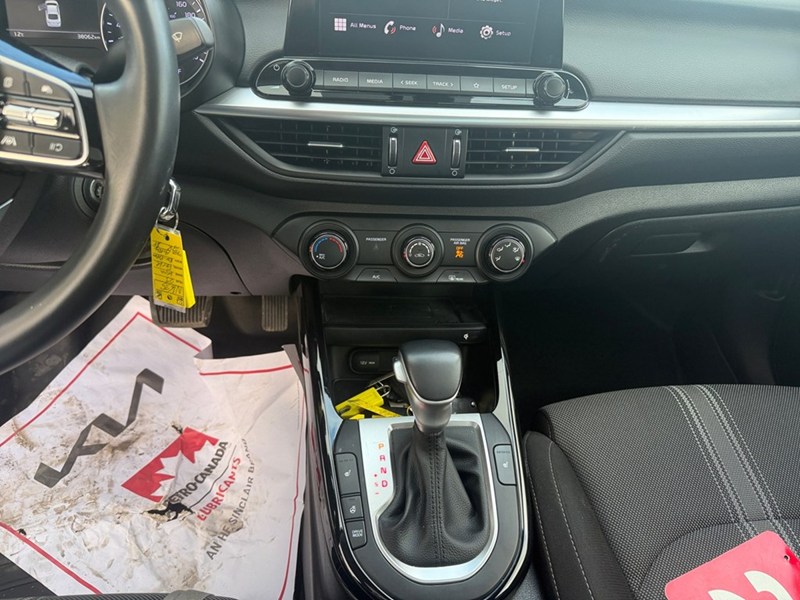 2023 Kia Forte EX Premium IVT