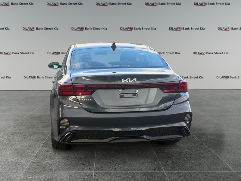 2023 Kia Forte EX Premium IVT