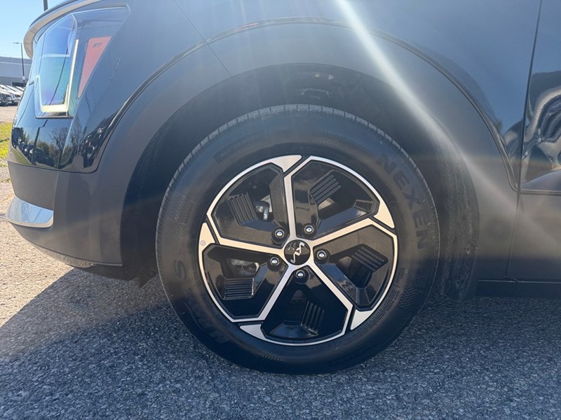 2023 Kia Niro EX Premium FWD