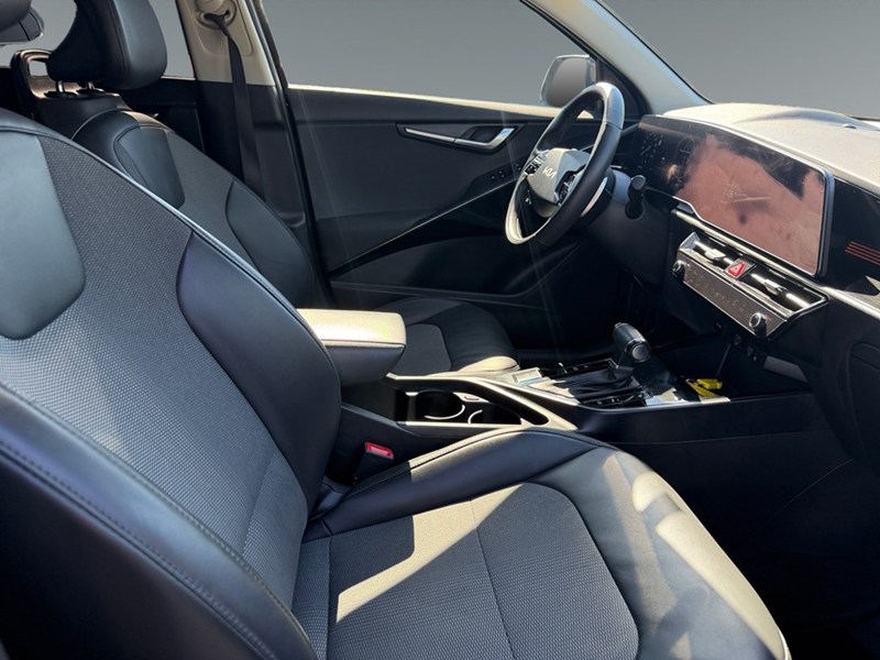 2023 Kia Niro EX Premium FWD