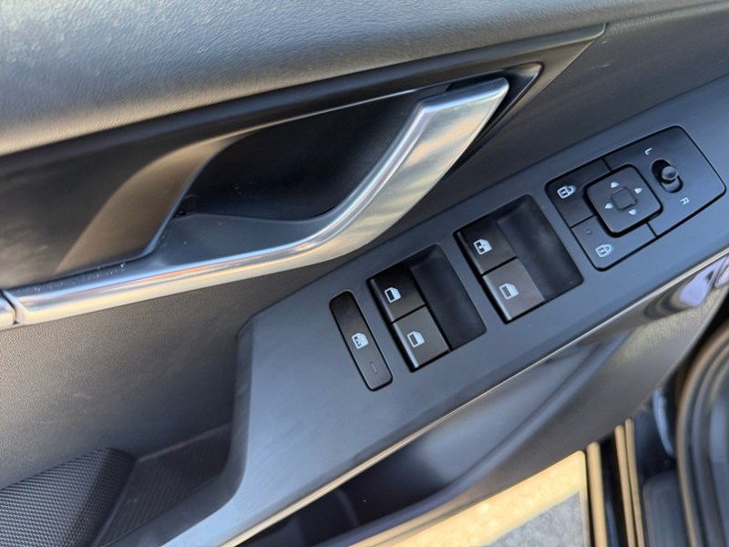 2023 Kia Niro EX Premium FWD