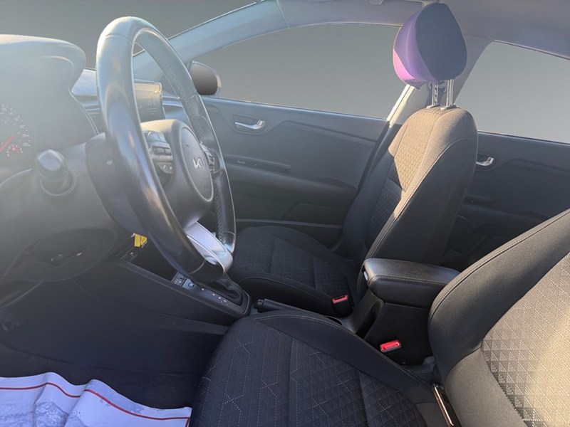 2023 Kia Rio LX Premium IVT
