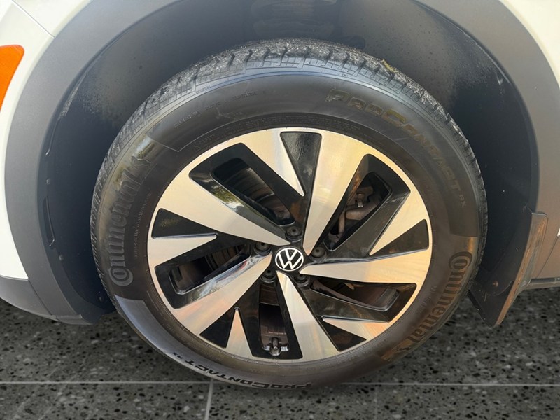 2023 Volkswagen ID.4 Pro AWD w/SK On Battery