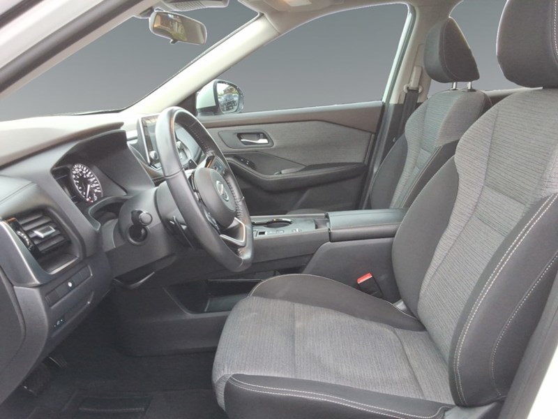 2021 Nissan Rogue FWD SV