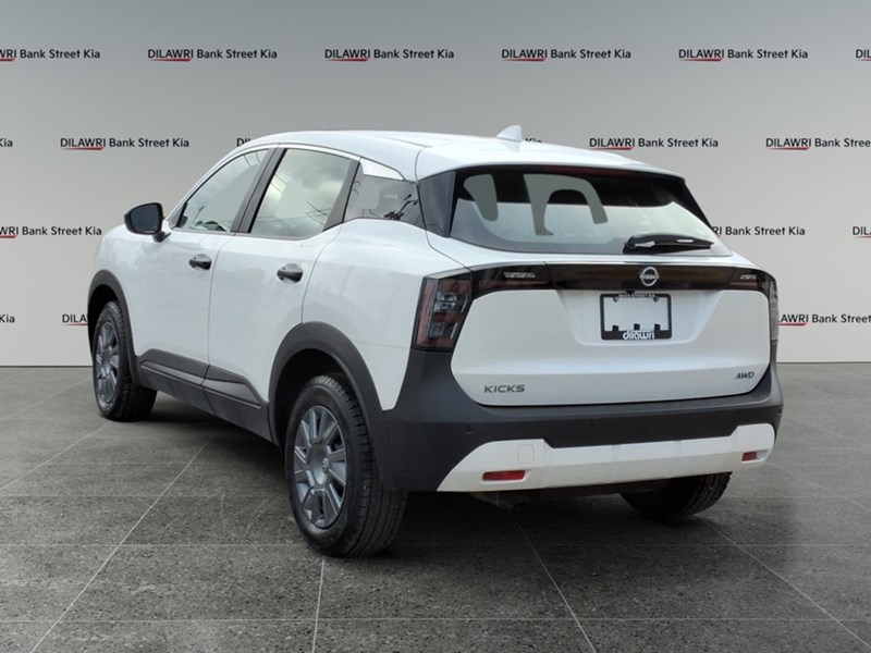 2025 Nissan Kicks S AWD