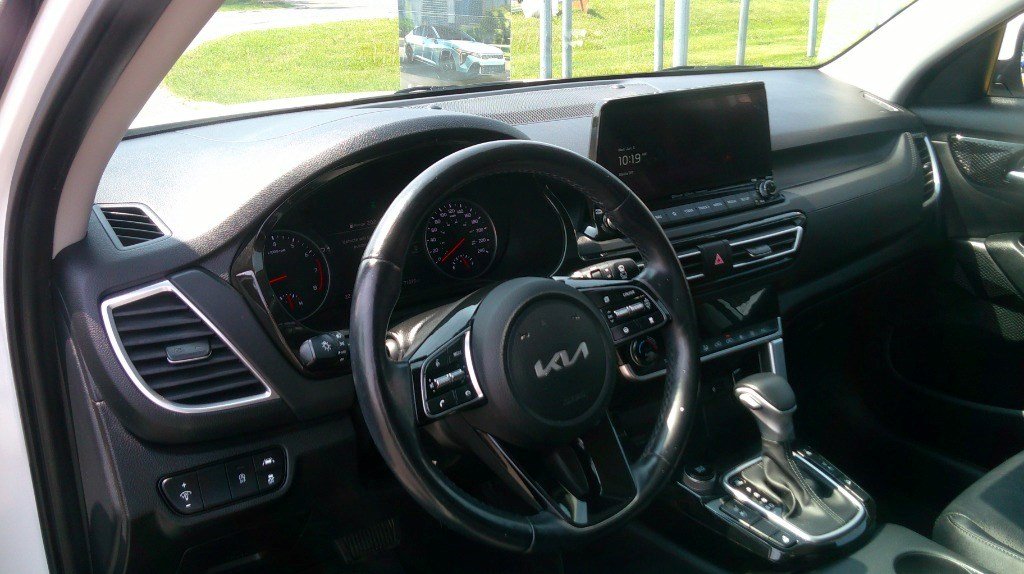 2023 Kia Seltos EX Premium AWD