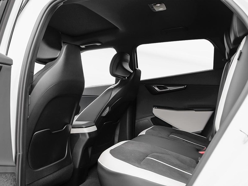 2025 Kia EV6 Land w/GT-Line Pkg AWD