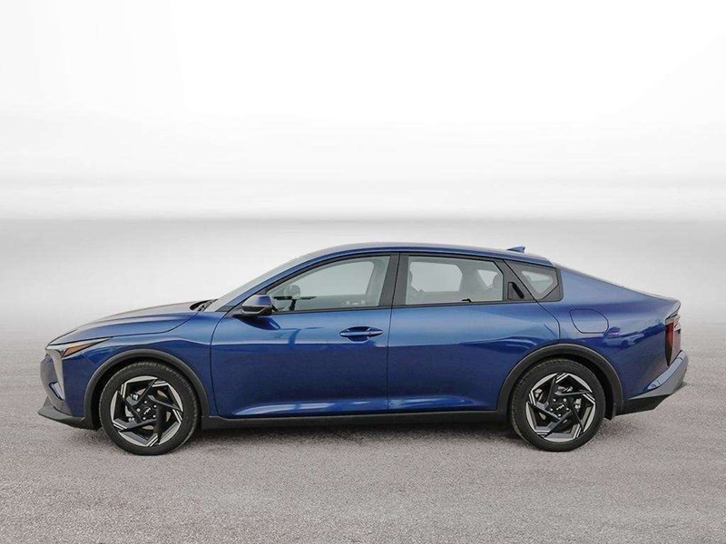 2025 Kia K4 EX FWD