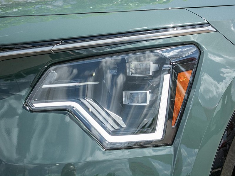 2026 Kia Niro SX