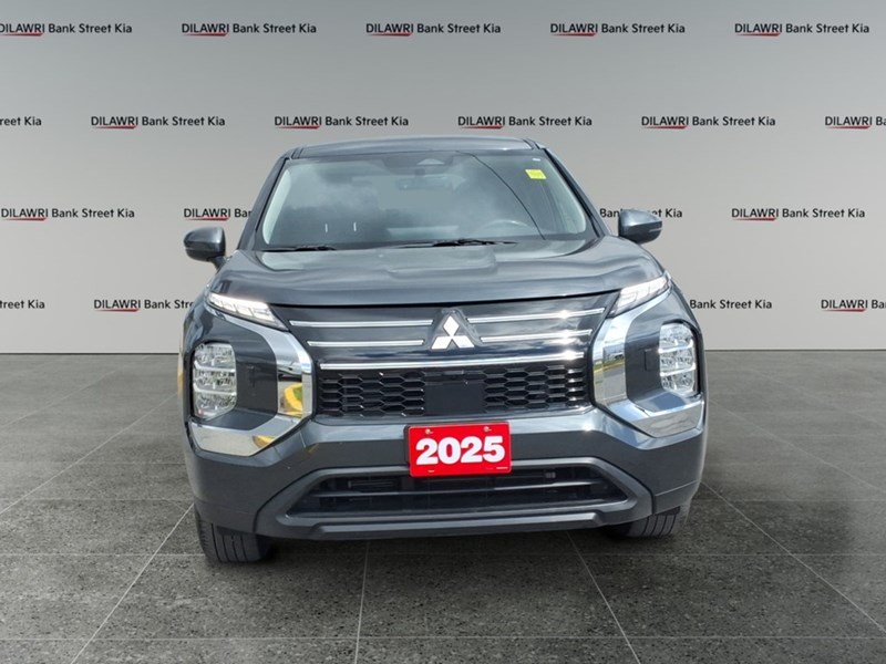 2025 Mitsubishi Outlander ES S-AWC